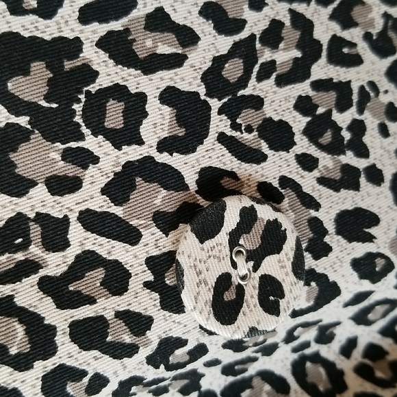 Leopard Print Trench Coat - Picture 6 of 11